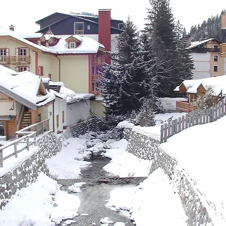 Hotel Villa Madonna 4*
